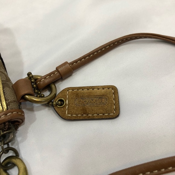 Coach Wristlet - Picture 3 of 6